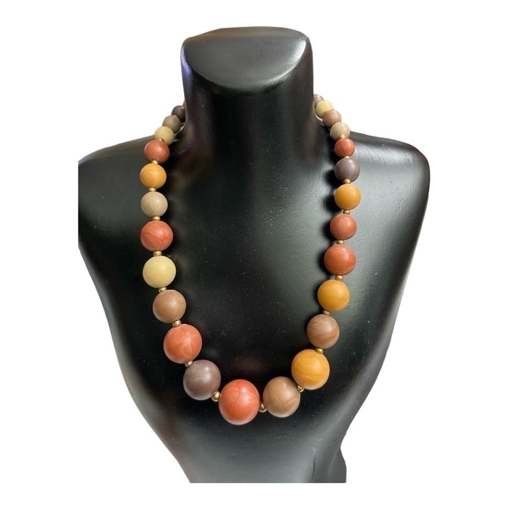 Vintage Chunky Earth Tones / Natural Tones beaded necklace Bakelite
